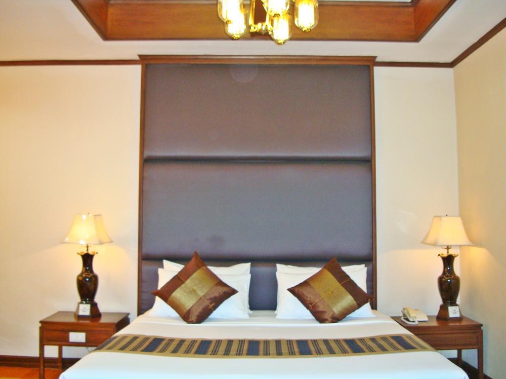 Khách sạn Phucome