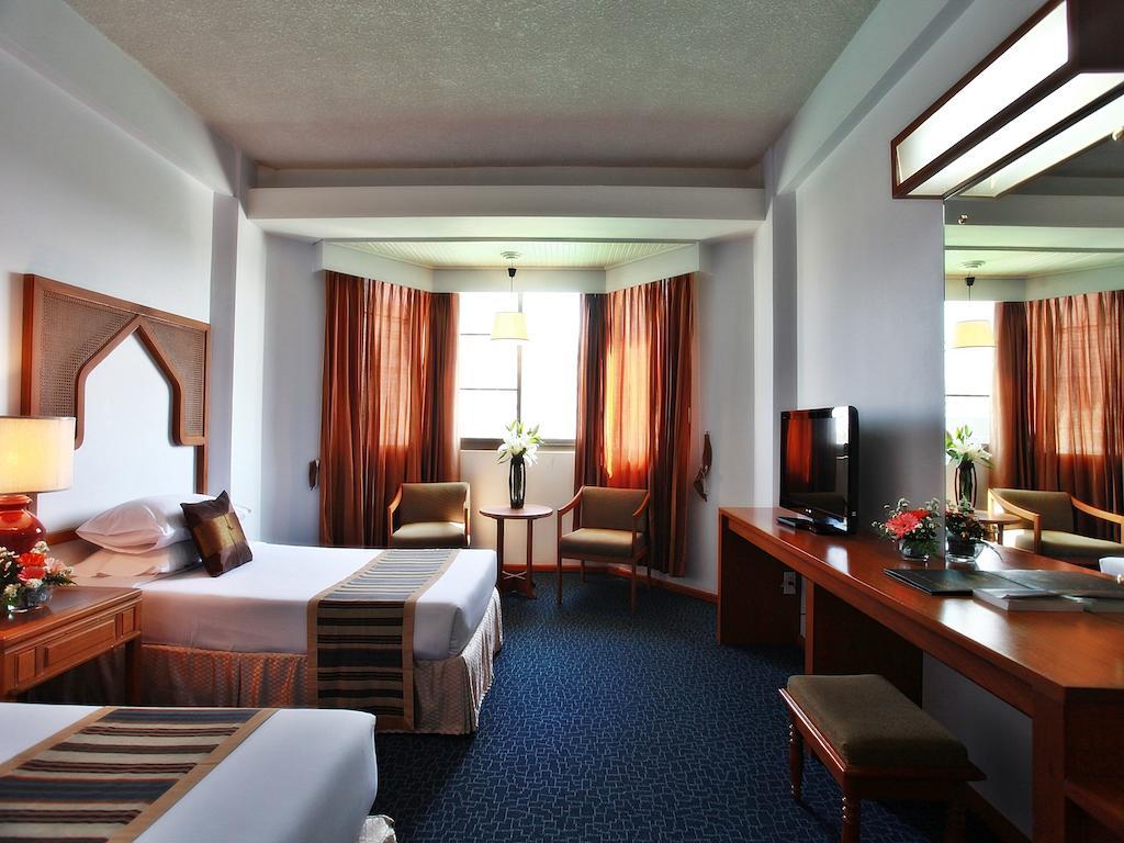 Khách sạn Phucome 4*